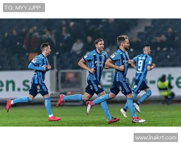 瓦尔贝里与佐加顿斯最新对决分析及比赛前瞻详解 瓦尔贝里与佐加顿斯最新对决分析及比赛前瞻详解